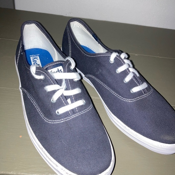 Keds Womens Navy Classic Sneakers Size 10W - Picture 9 of 11